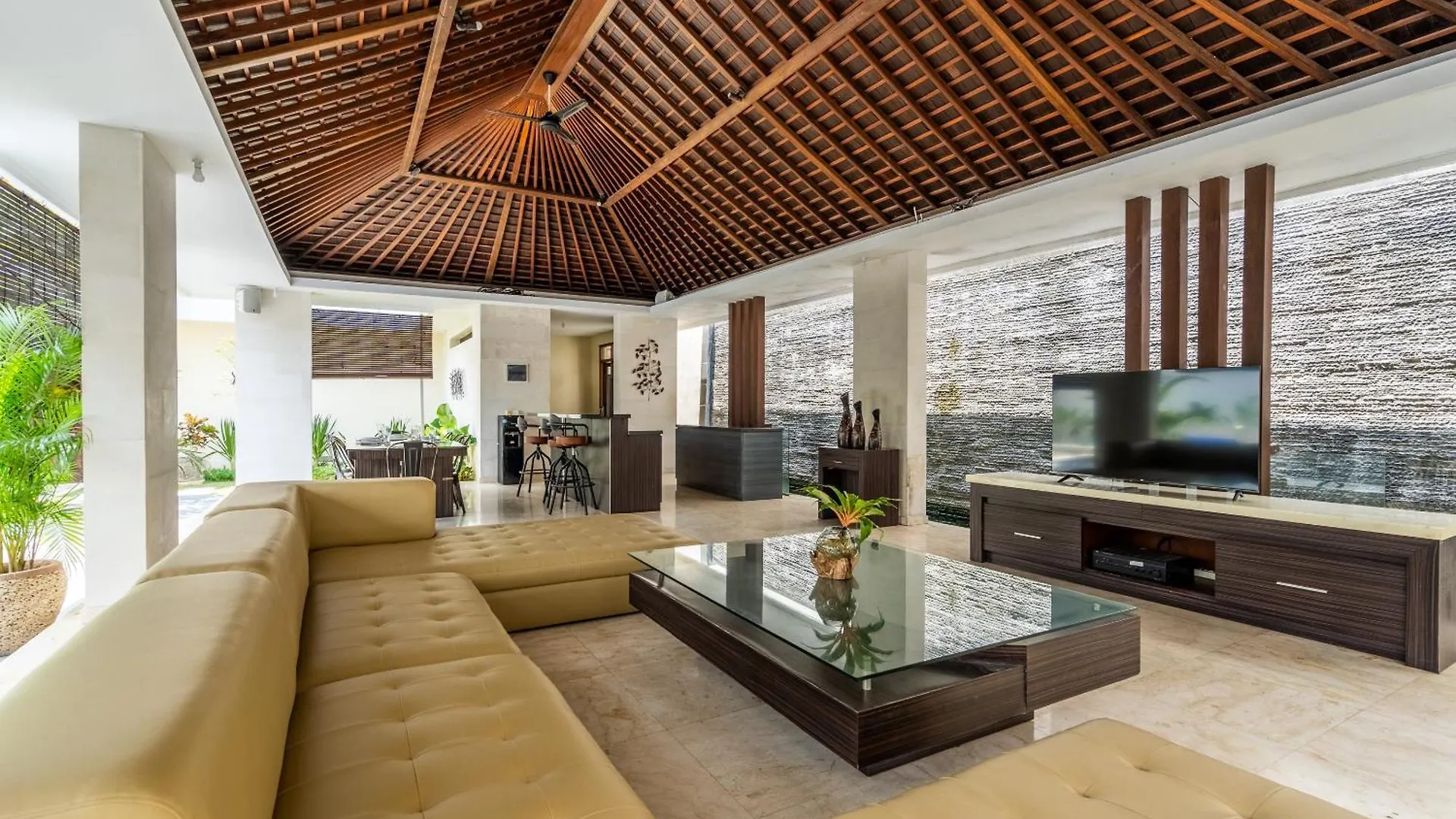 Abikaa, 4Br Lux Villa - Located In The Central Seminyak