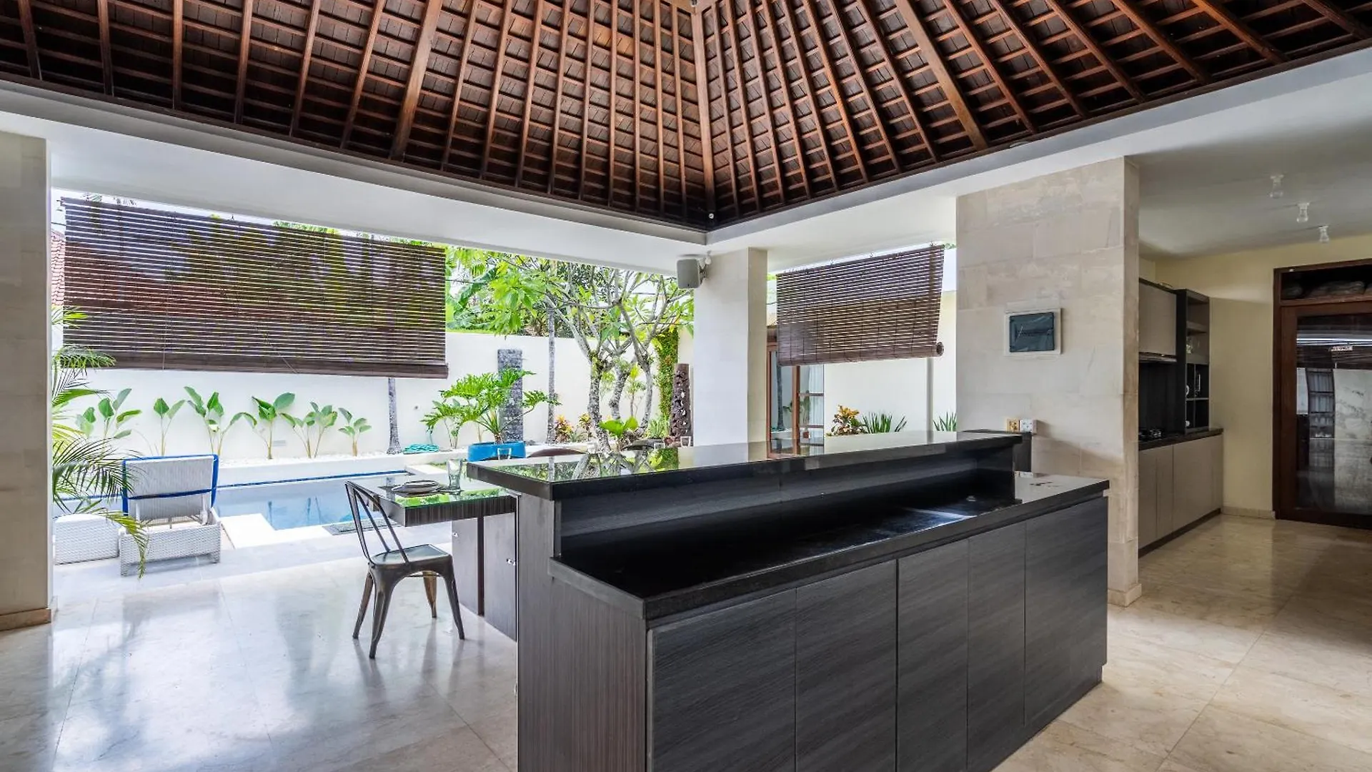 Abikaa, 4Br Lux Villa - Located In The Central Seminyak