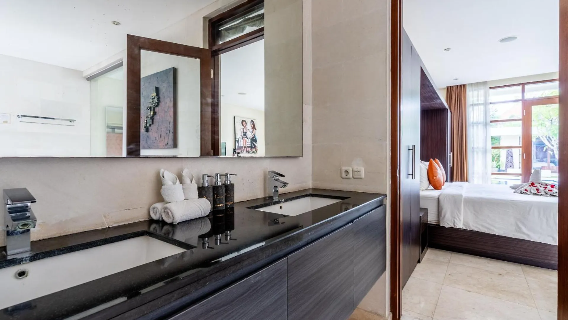 Abikaa, 4Br Lux Villa - Located In The Central Seminyak