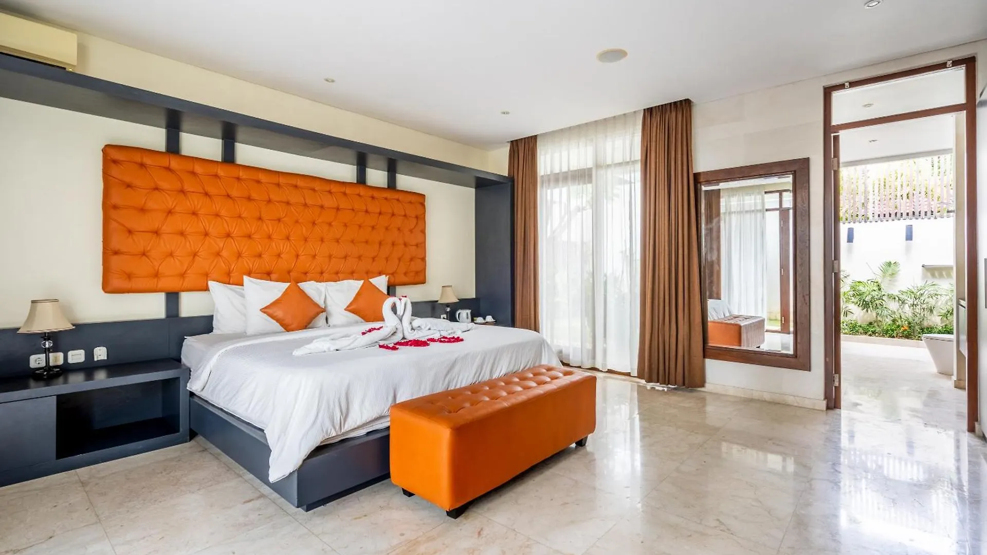 Abikaa, 4Br Lux Villa - Located In The Central Seminyak Indonesia