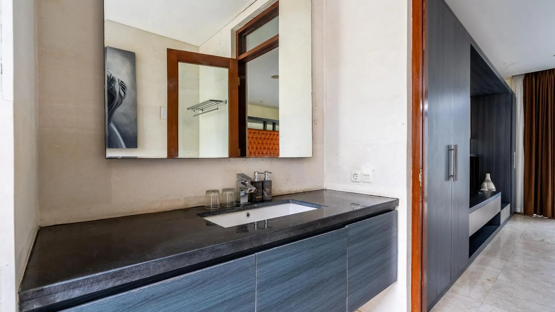 Abikaa, 4Br Lux Villa - Located In The Central Seminyak 0*, Seminyak (Bali)