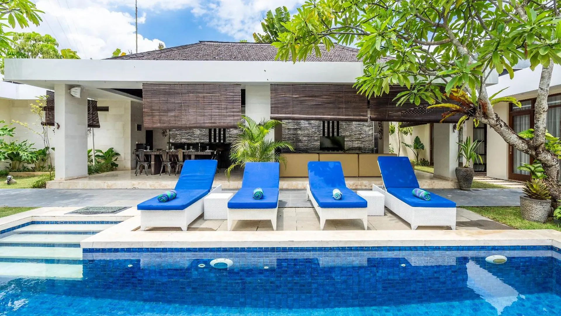 Abikaa, 4Br Lux Villa - Located In The Central Seminyak